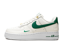 Nike Malachite - White