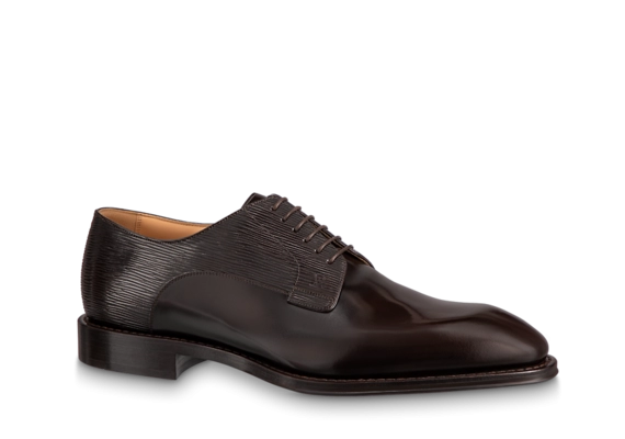 Get a stylish look with the Louis Vuitton Kensington Derby for men's