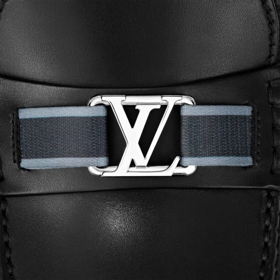 Save Money on Men's Louis Vuitton Hockenheim Mocassin at Fashion Designer Online Shop