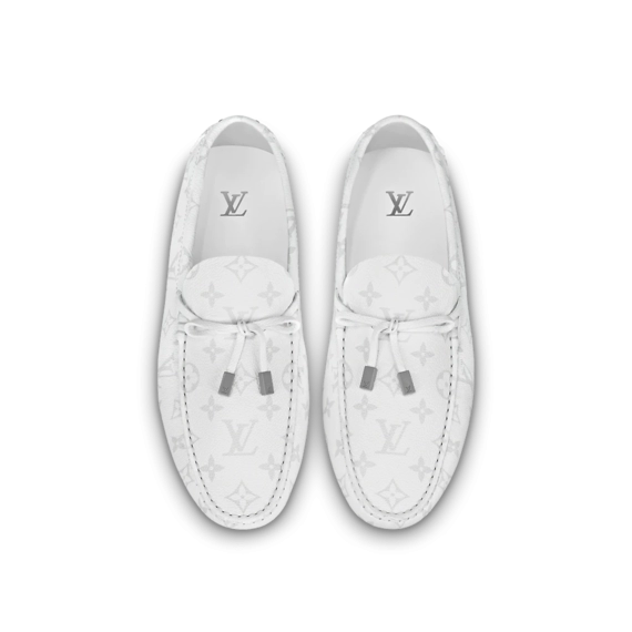 Sale on Men's LV Driver Mocassin White