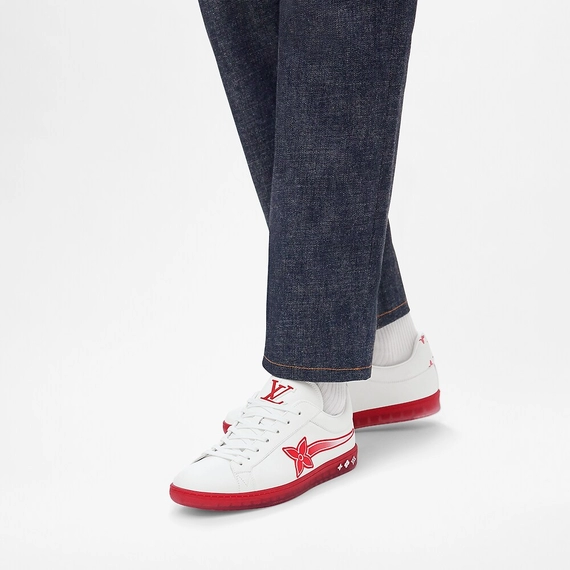 Get the stylish Louis Vuitton Luxembourg Samothrace sneaker for men.