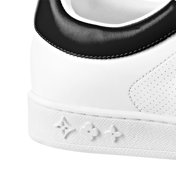 Get the Latest Louis Vuitton Luxembourg Sneaker Black / White For Men's
