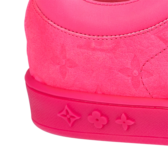 Shop Men's Luxurious Pink Sneaker from Louis Vuitton Luxembourg