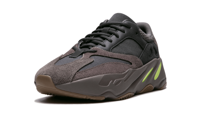 Women's Fashion - Yeezy Boost 700 - Mauve