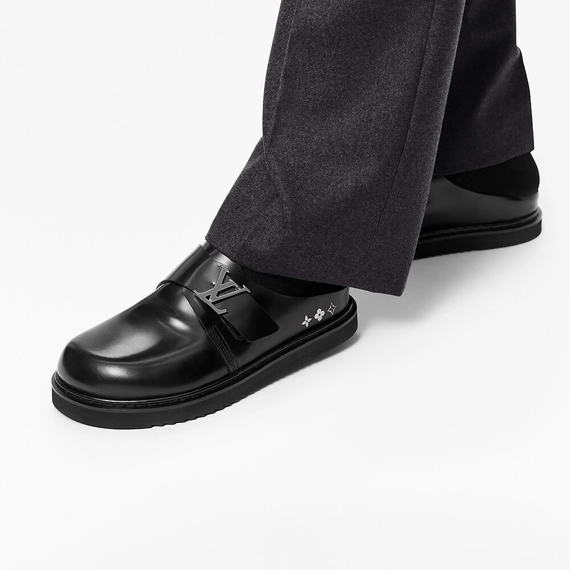 Shop the Latest Men's Fashion with the LV Easy Mule