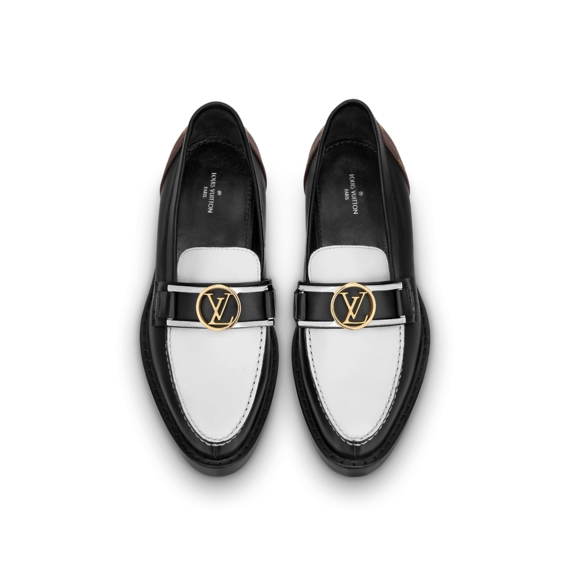Look Stylish with Women's Louis Vuitton Academy Flat Loafer!