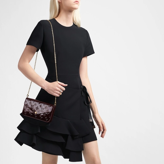 Fashionable Women's Louis Vuitton Felicie Pochette - Get Discount!