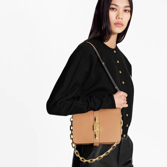 Buy Louis Vuitton Rendez-vous and Look Chic