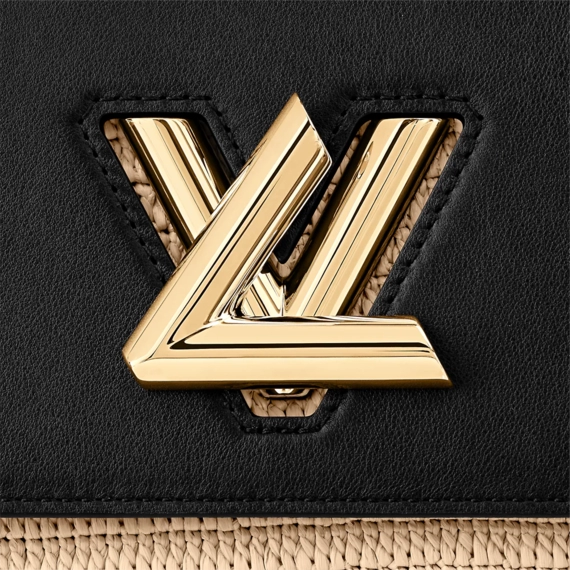 Achieve effortless style with the Louis Vuitton Twist MM!
