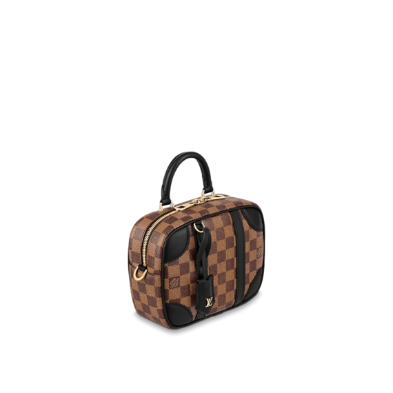 Stand out with the Louis Vuitton Valisette Souple BB for women