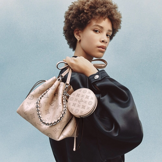 Stylish and sophisticated, the Louis Vuitton Bella is the perfect addition to any wardrobe.