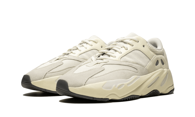Get the Latest Men's Yeezy Boost 700 - Analog with Discount