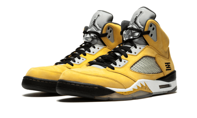 Get the Trendy Men's Air Jordan 5 Retro T23 Tokyo VRSTY MZ/ANTHRCT-WLF GRY BLK