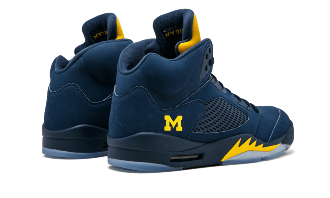 Look Fabulous with the Women's Air Jordan 5 Retro - Michigan COL NAVY/COL NAVY-ARM.