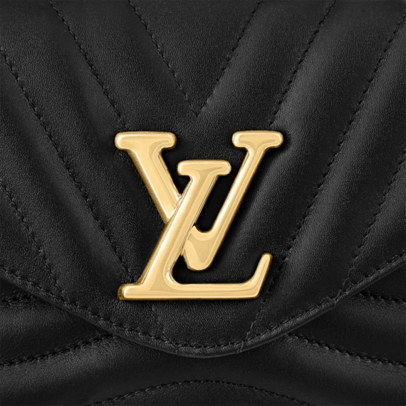 Women's Fashion Must-Have: Louis Vuitton New Wave Chain Bag PM