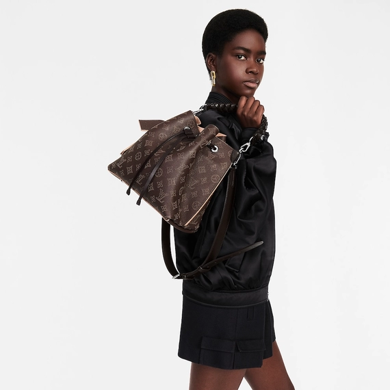 Shop the Latest Women's Louis Vuitton Muria