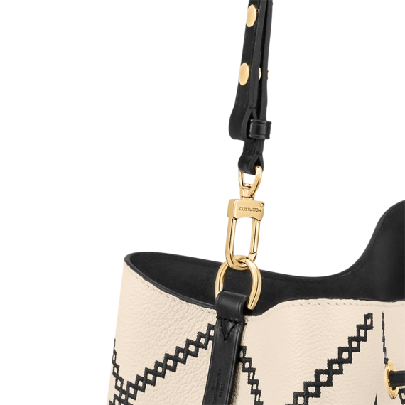 Shop the NeoNoe MM Creme Beige/Black Handbag by Louis Vuitton
