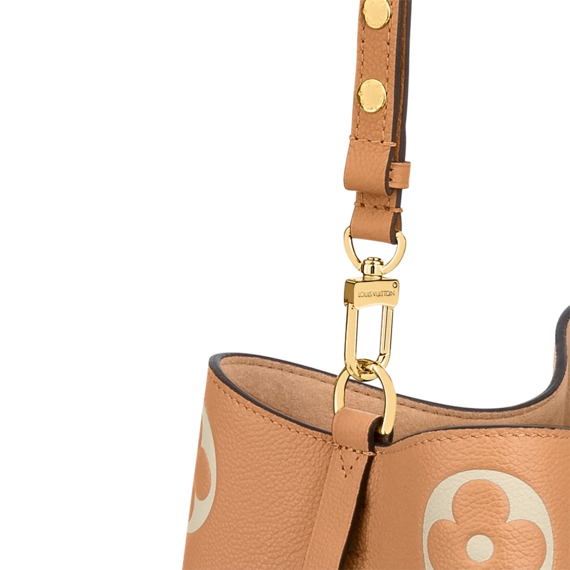 Shop the Trendy Louis Vuitton Neonoe MM Arizona Beige / Cream Bag - Discount Available!