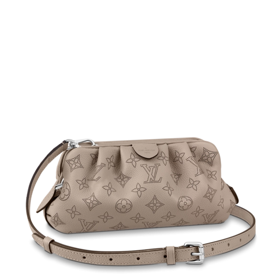 Women's Louis Vuitton Scala Mini Pouch - Shop Now and Save!