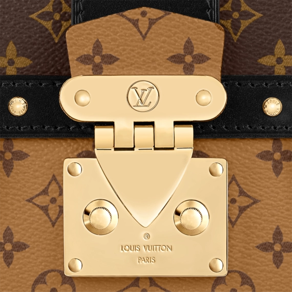 The Perfect Accessory for Women - Louis Vuitton Trunk Clutch On Sale!