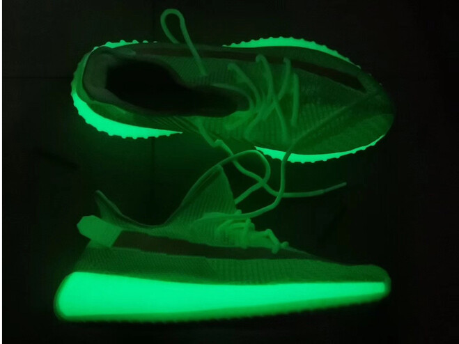 Grab Yeezy Boost 350 V2 Glow in the Dark at Discount for Men's
