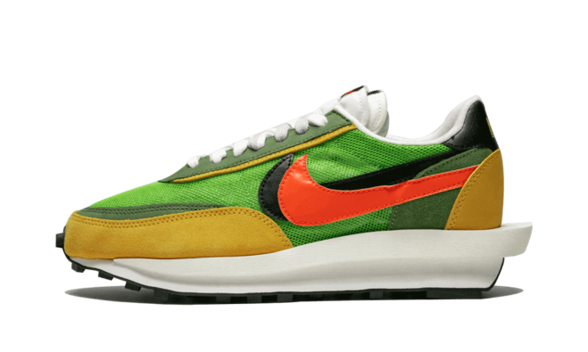 Shop Men's Sacai x Nike LDWaffle Trainer Green Gusto/Varsity Maize with Discounts!