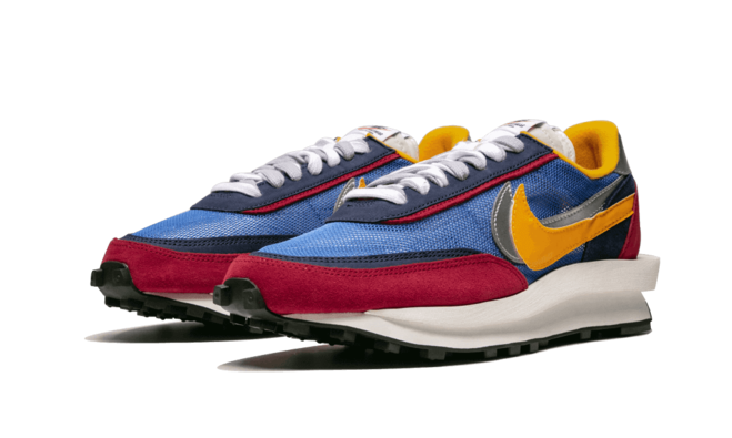 Women's fashion: Sacai x Nike LDWaffle Trainer Varsity Blue/Varsity Red!