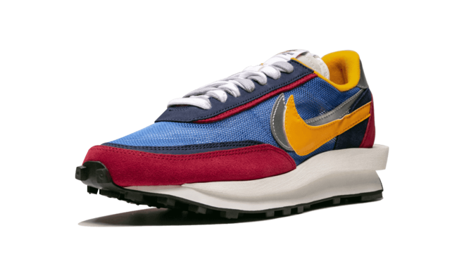 Look your best with the Sacai x Nike LDWaffle Trainer Varsity Blue/Varsity Red for Women's!