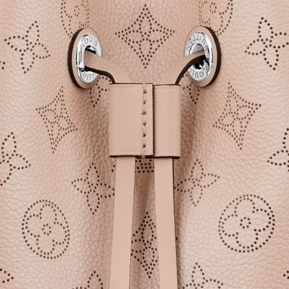 High-End Women's Designer Clothing - Louis Vuitton Muria