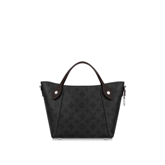 Make a Statement with Louis Vuitton Hina PM Black
