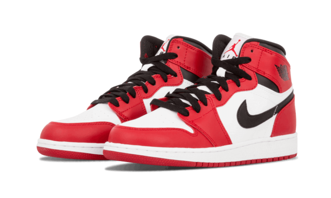 Shop Men's Air Jordan 1 Retro High OG GS - Chicago WHITE/VARSITY RED-BLACK