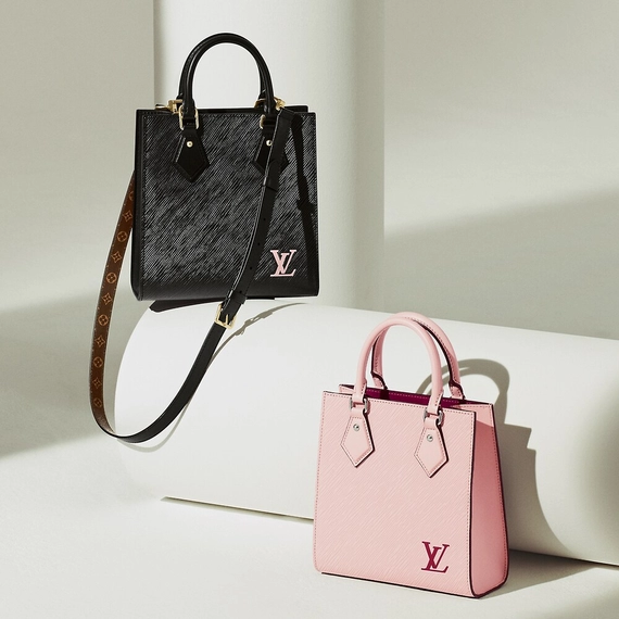 Women's Designer Handbag: Louis Vuitton Sac plat BB