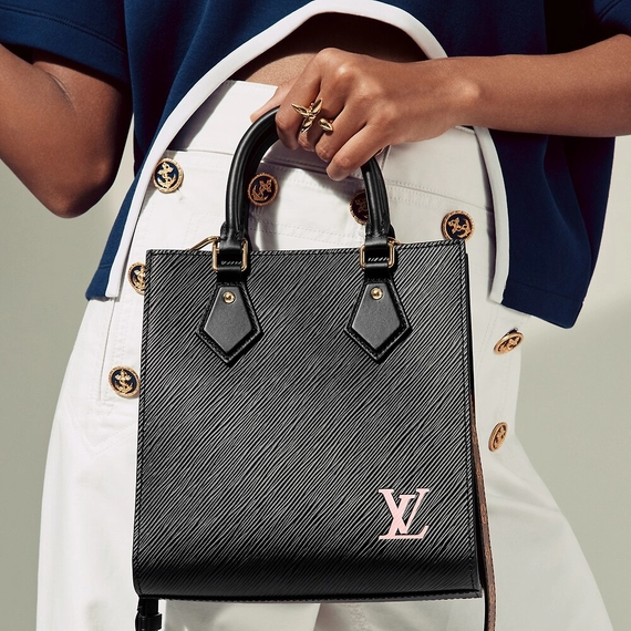 Women's Designer Handbag: Louis Vuitton Sac plat BB