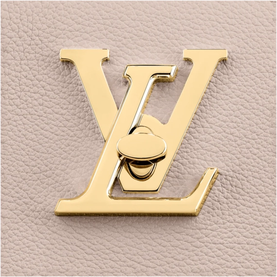 Don't Miss Out - Buy the Louis Vuitton Lockme Shopper for Women!