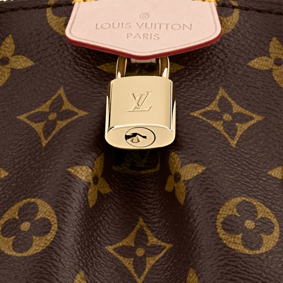 Be Fashionable - Buy the Louis Vuitton Boetie PM Women's Handbag Now