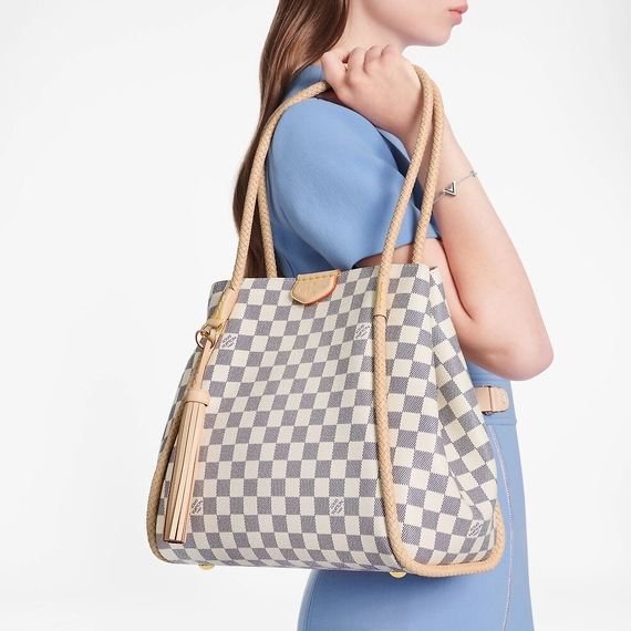 Get the Latest Women's Fashion with Louis Vuitton Propriano