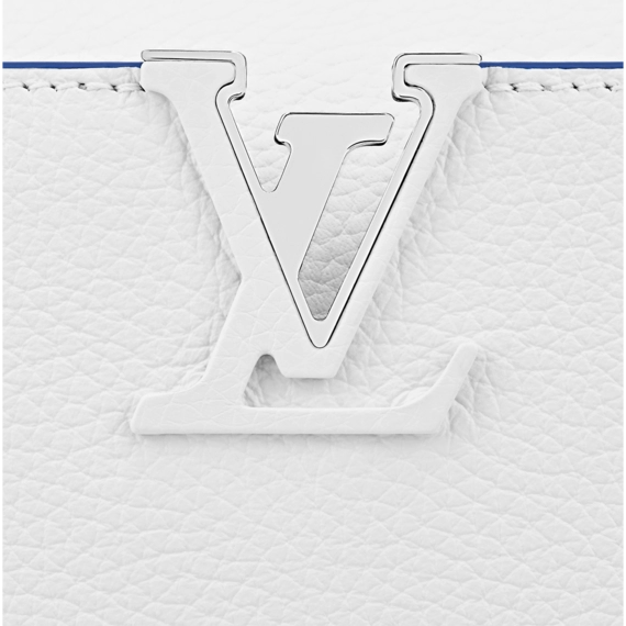 Fashion Designer Louis Vuitton Capucines BB - Discounted!