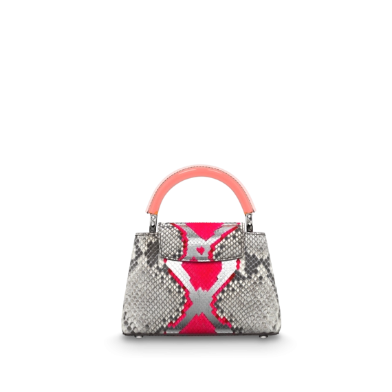 Get Women's Louis Vuitton Capucines Mini at Great Prices