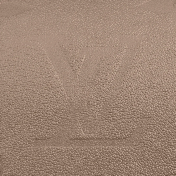 Grab a Great Deal on the Women's Louis Vuitton Keepall 45!