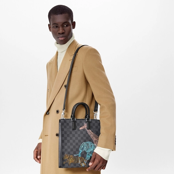 Get the perfect fashion accessory with the Louis Vuitton Sac Plat Cross for men's sale.