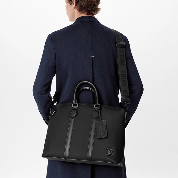 Men's Louis Vuitton Lock It Tote - Get it Now at a Discount!