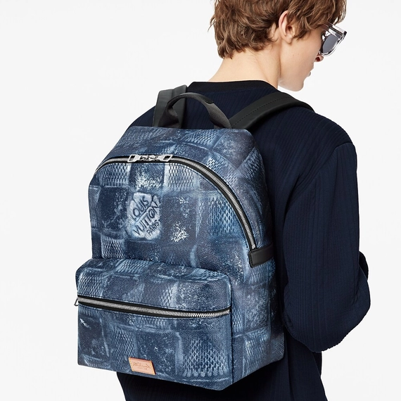 Men's Louis Vuitton Discovery Backpack - Get it Now at a Discount!