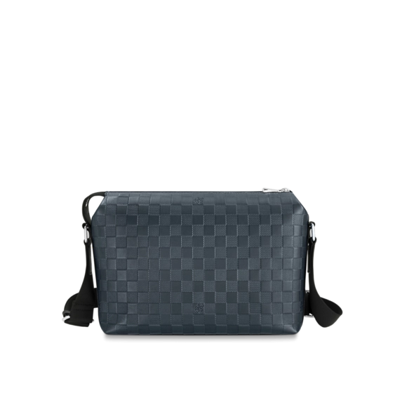 Louis Vuitton DISCOVERY MESSENGER PM - Men's Fashion Accessory with Sale Discount