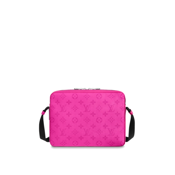 Save on Louis Vuitton Outdoor Messenger for Women's!