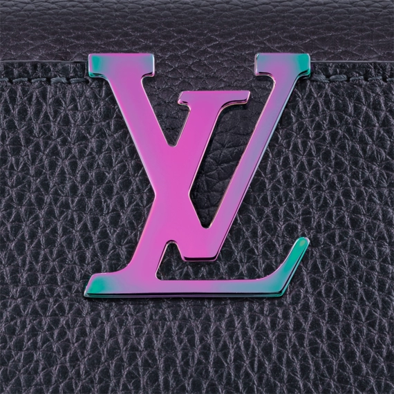 Women's Designer Handbags: Capucines BB with Discounts!