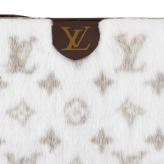 Fashion Designer Online Shop: Louis Vuitton Neo Pochette Milla for Women's