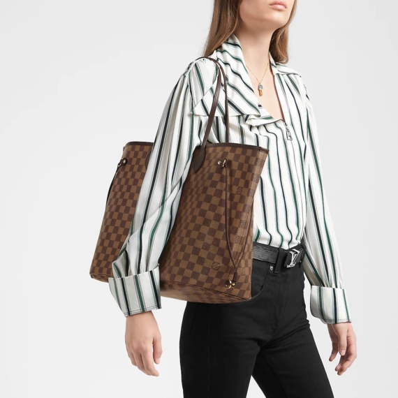 Shop Women's Louis Vuitton Neverfull GM Today