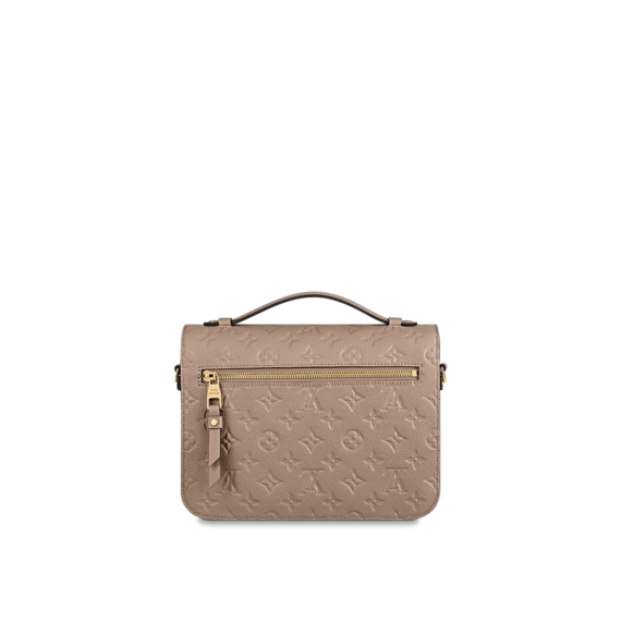 Women's Louis Vuitton Pochette Metis - Buy at a Discount!