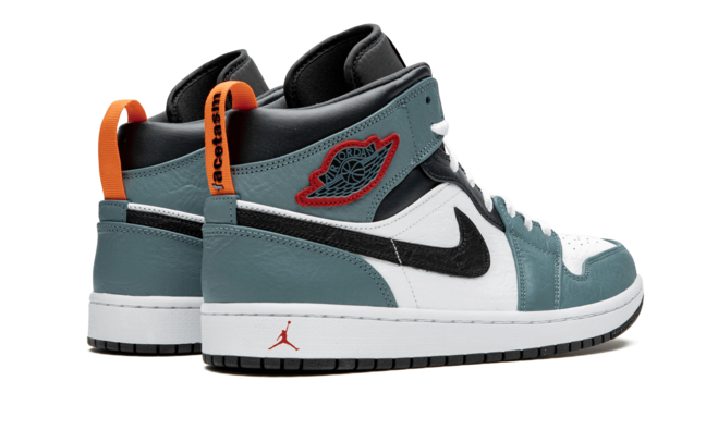 Get the Fearless Look with the Women's Jordan Air Jordan 1 Mid Facetasm