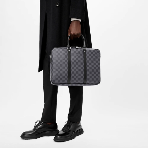 Be fashionable with the Louis Vuitton Porte-Documents Voyage PM